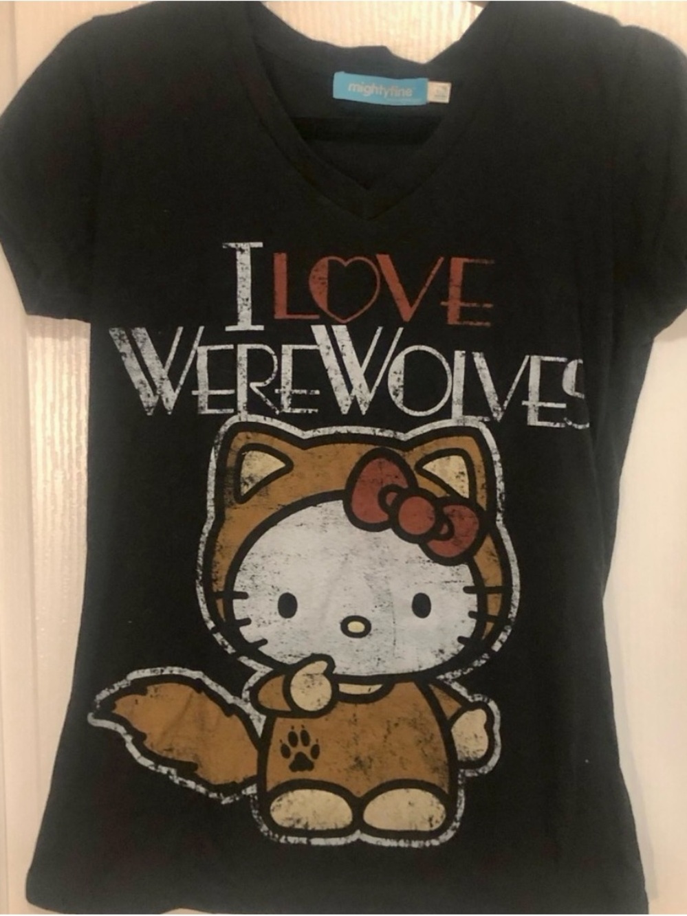 Rare Hello Kitty “Twilight” “I love werewolves” medium Japan Disney exclusive